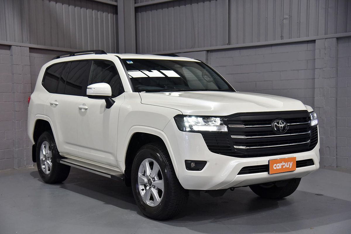 2025 Toyota Landcruiser GXL FJA300R