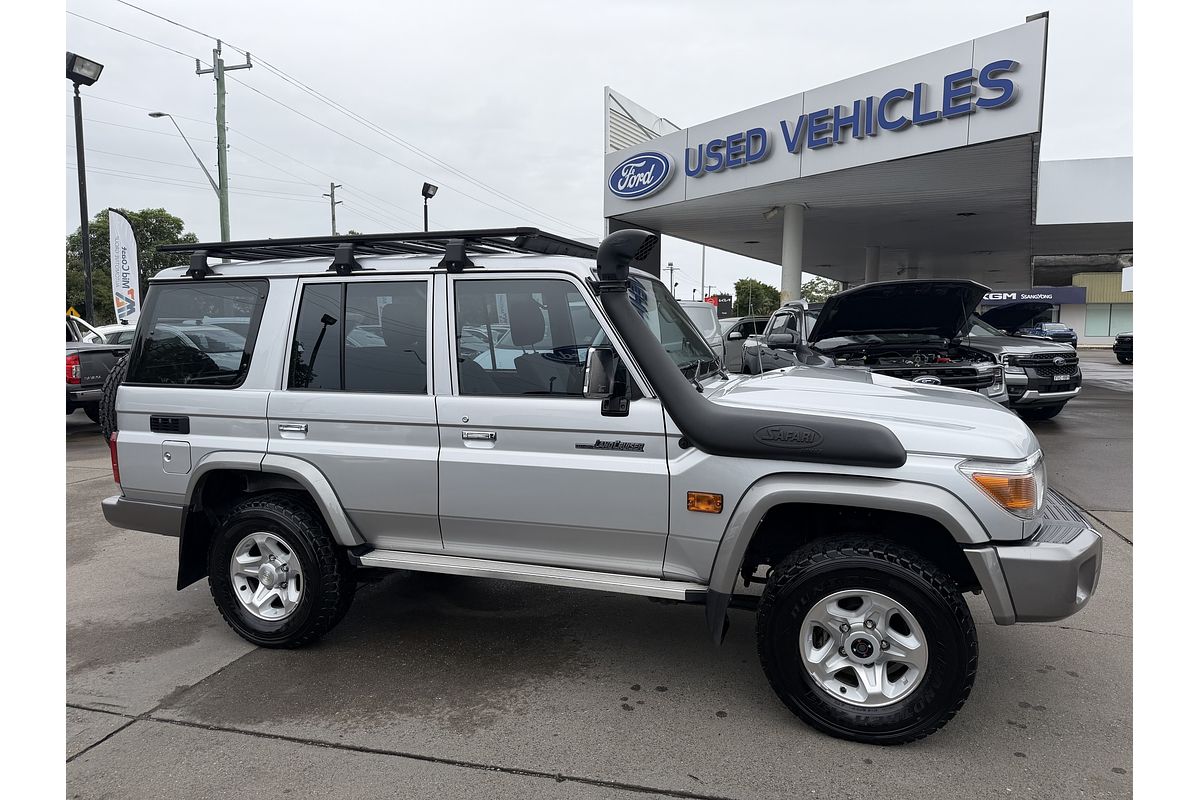 2023 Toyota Landcruiser GXL VDJ76R