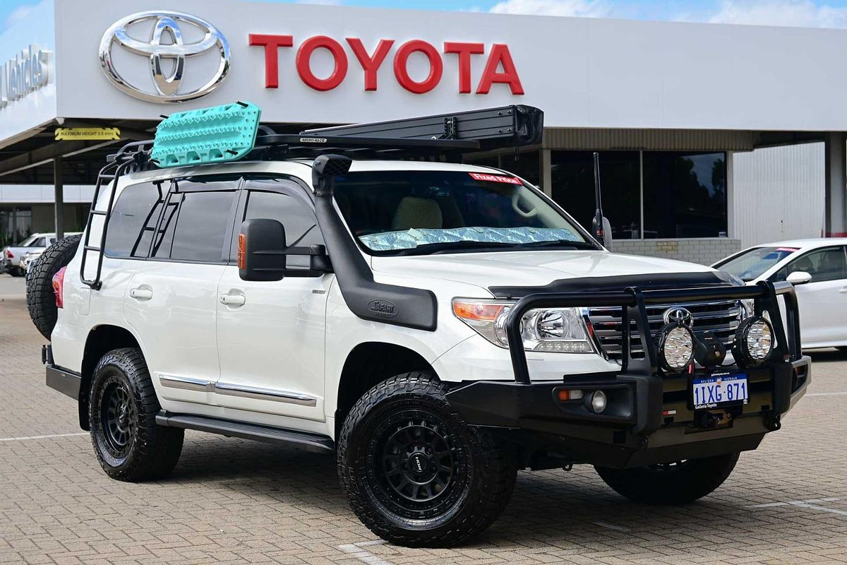 2015 Toyota Landcruiser Sahara VDJ200R