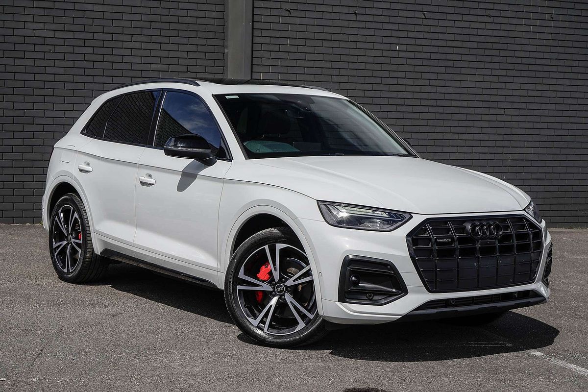 2023 Audi Q5 45 TFSI Dynamic Black FY