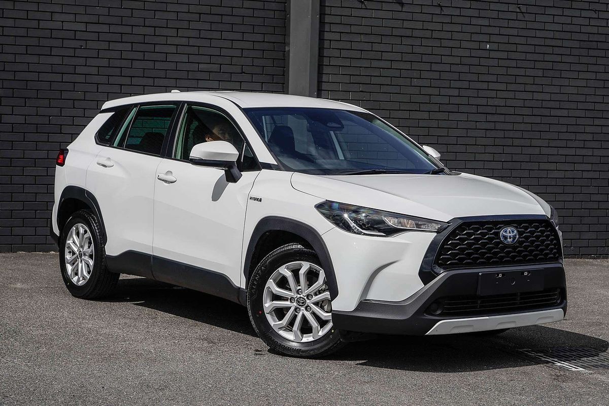 2024 Toyota Corolla Cross GX MXGH10R