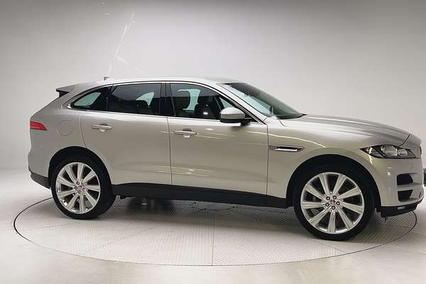 2016 Jaguar F-PACE 30d Prestige X761 thumb-3