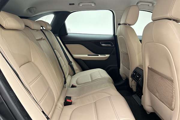 2016 Jaguar F-PACE 30d Prestige X761 thumb-11