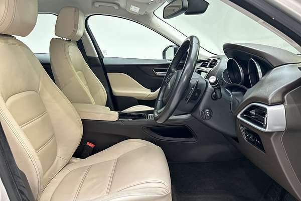 2016 Jaguar F-PACE 30d Prestige X761 thumb-12