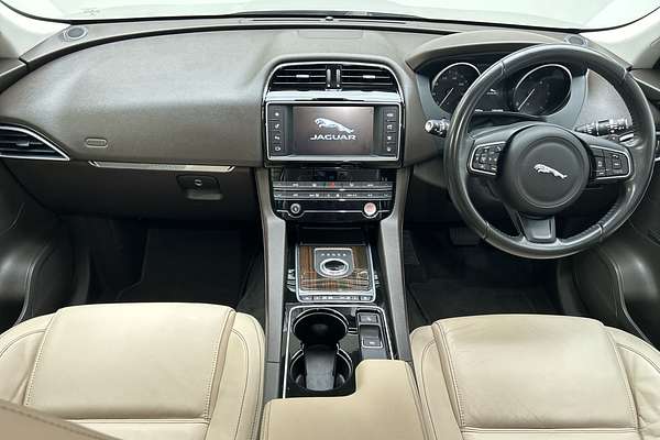 2016 Jaguar F-PACE 30d Prestige X761 thumb-19