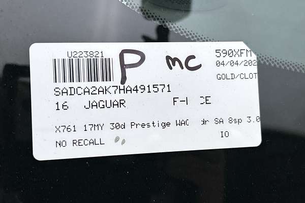 2016 Jaguar F-PACE 30d Prestige X761 thumb-23