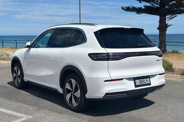 2026 Geely EX5 Inspire Extended Range E245 thumb-3