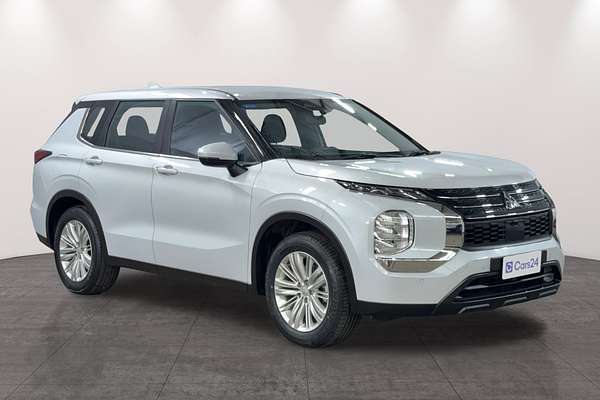 2024 Mitsubishi Outlander ES ZM