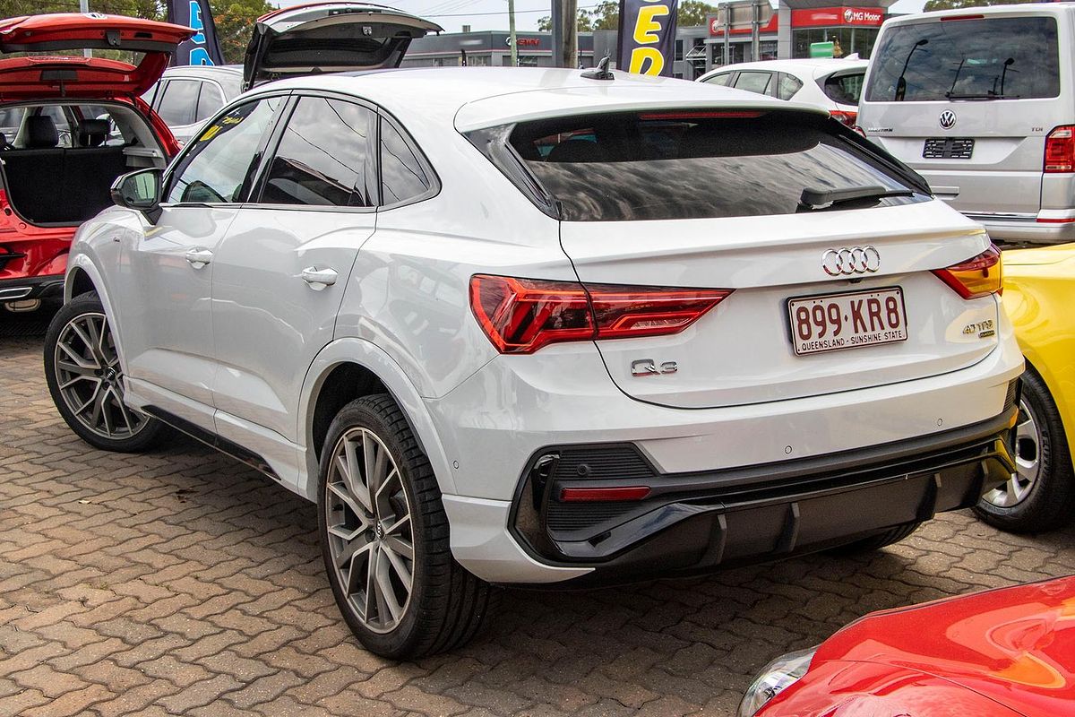2020 Audi Q3 40 TFSI S line F3
