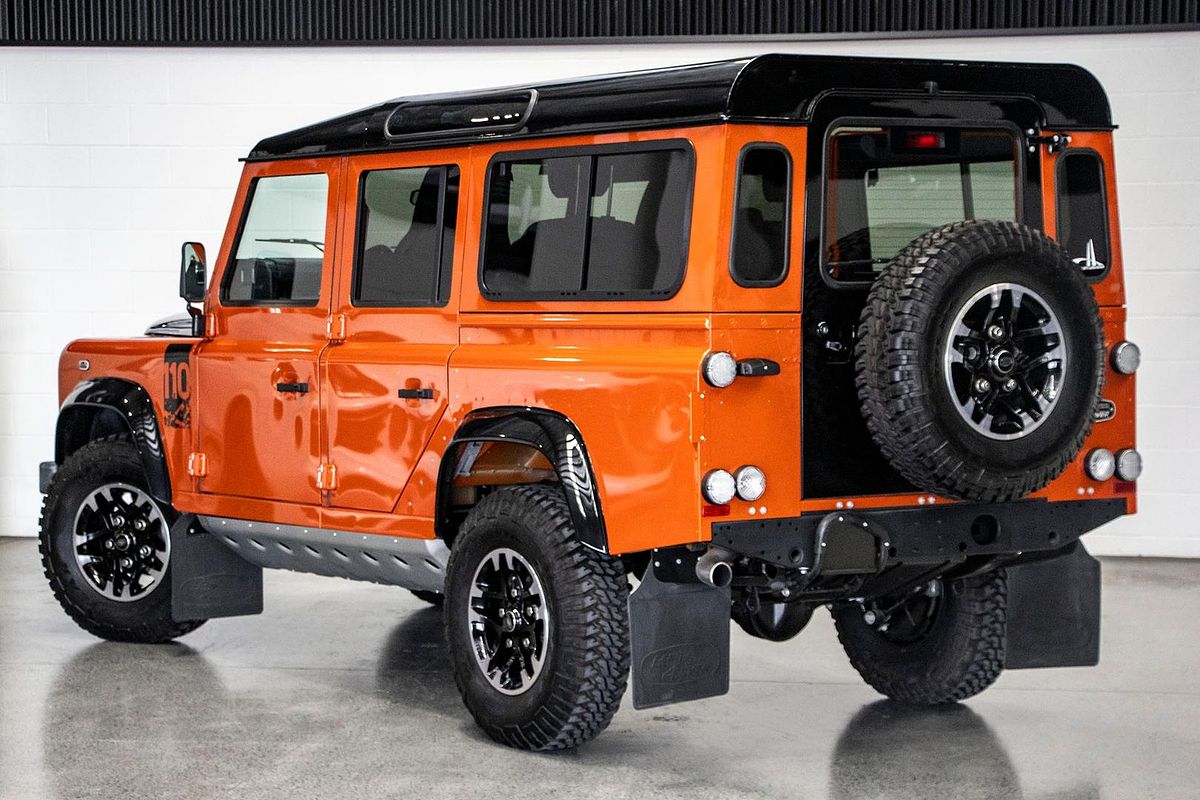 2015 Land Rover Defender Adventure 110