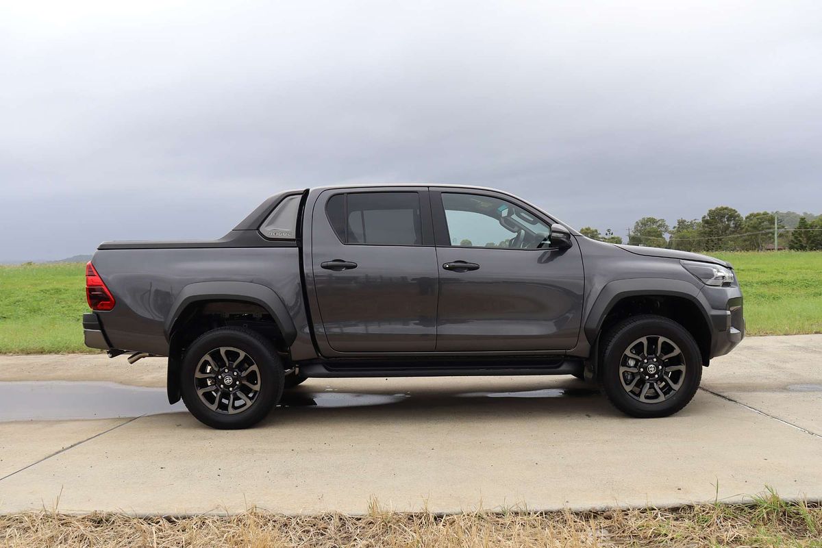 2025 Toyota Hilux Rogue 48V GUN126R 4X4