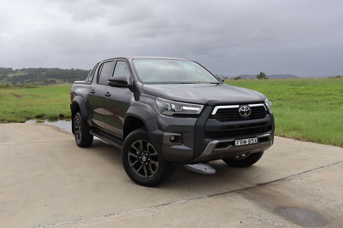 2025 Toyota Hilux Rogue 48V GUN126R 4X4