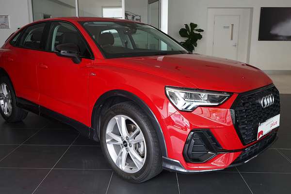 2021 Audi Q3 35 TFSI S line F3