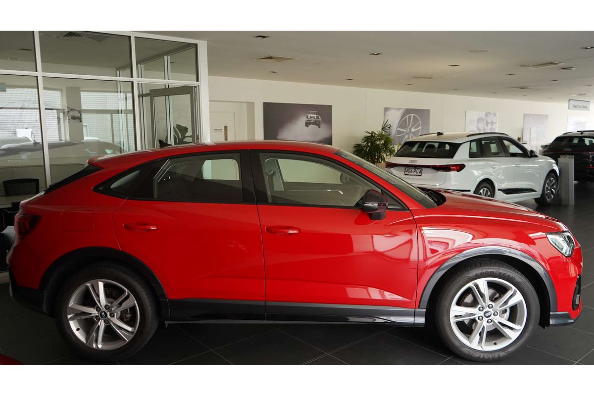 2021 Audi Q3 35 TFSI S line F3