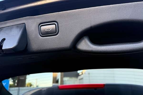 2019 Kia Sorento GT-Line UM thumb-24