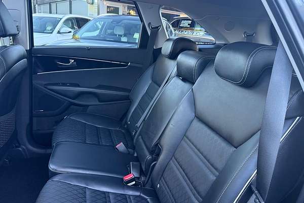 2019 Kia Sorento GT-Line UM thumb-26