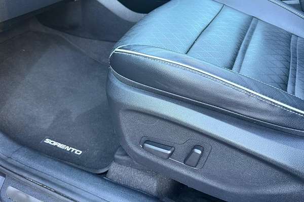 2019 Kia Sorento GT-Line UM thumb-30