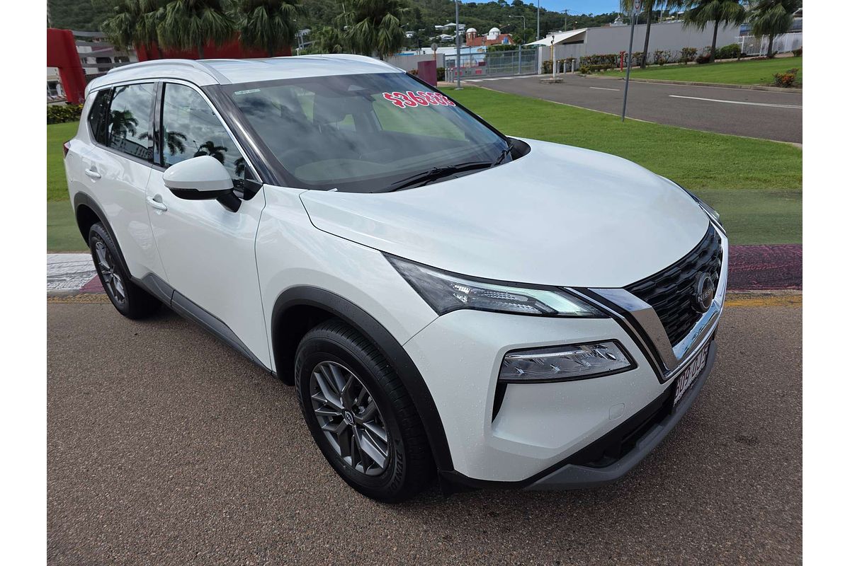 2025 Nissan X-TRAIL ST T33