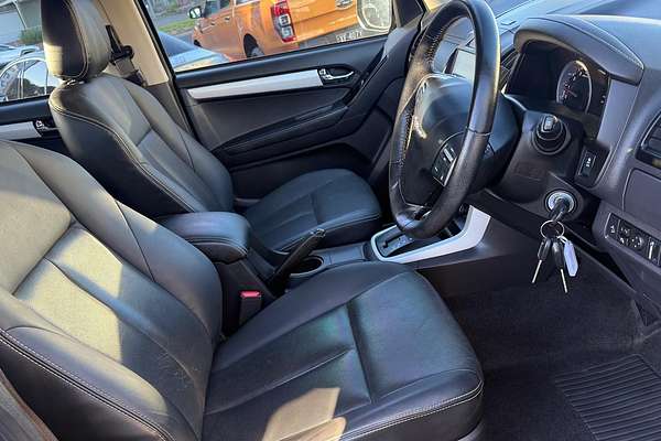 2018 Isuzu D-MAX LS-T High Ride Rear Wheel Drive thumb-6