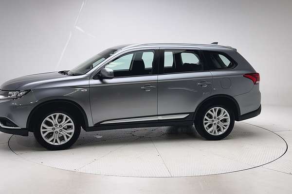 2019 Mitsubishi Outlander ES ZL thumb-6