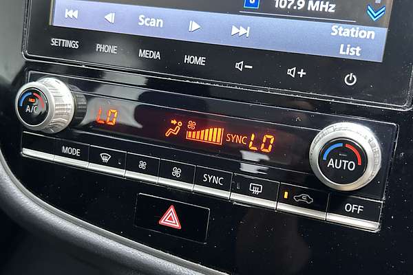 2019 Mitsubishi Outlander ES ZL thumb-14