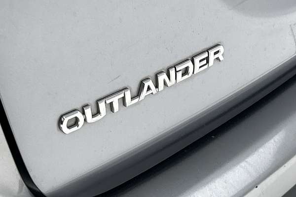 2019 Mitsubishi Outlander ES ZL thumb-21
