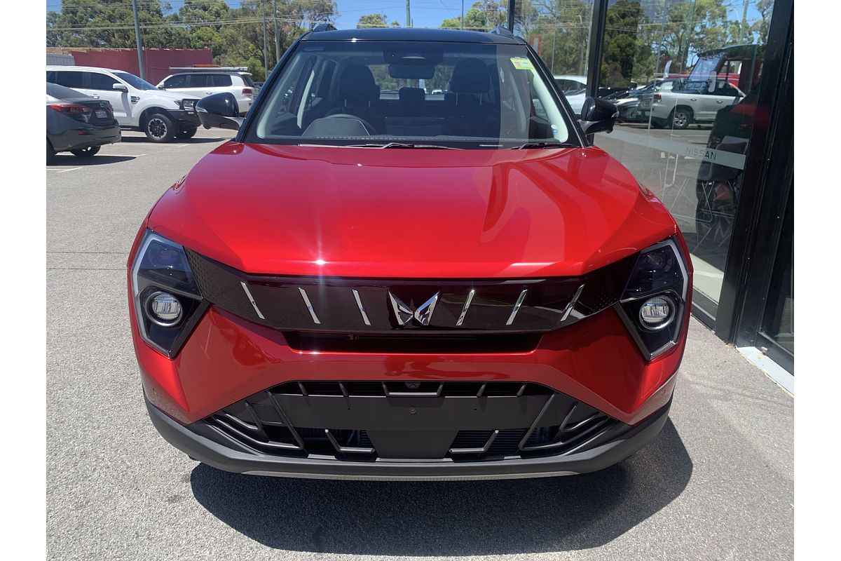 2025 Mahindra XUV3XO AX7L