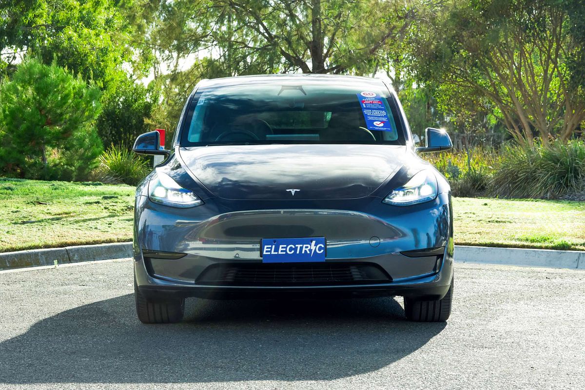 2023 Tesla Model Y Rear-Wheel Drive