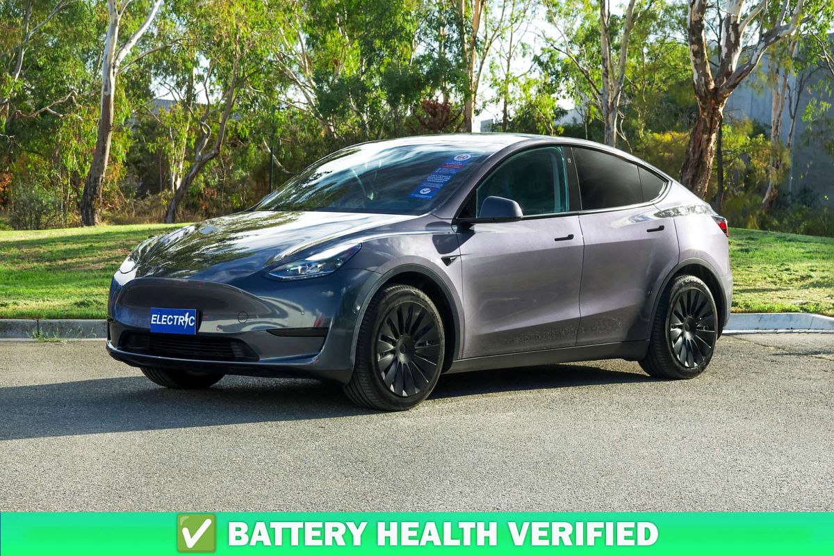 2023 Tesla Model Y Rear-Wheel Drive