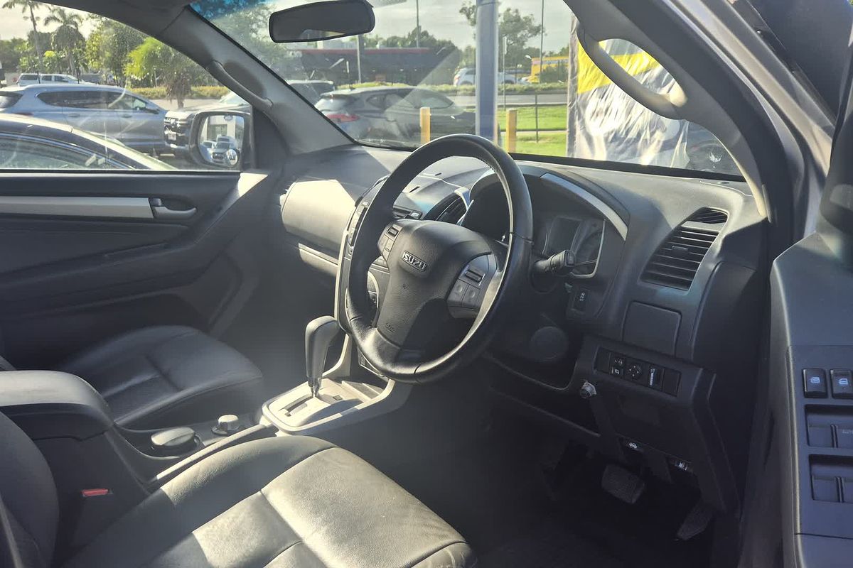 2015 Isuzu MU-X LS-T