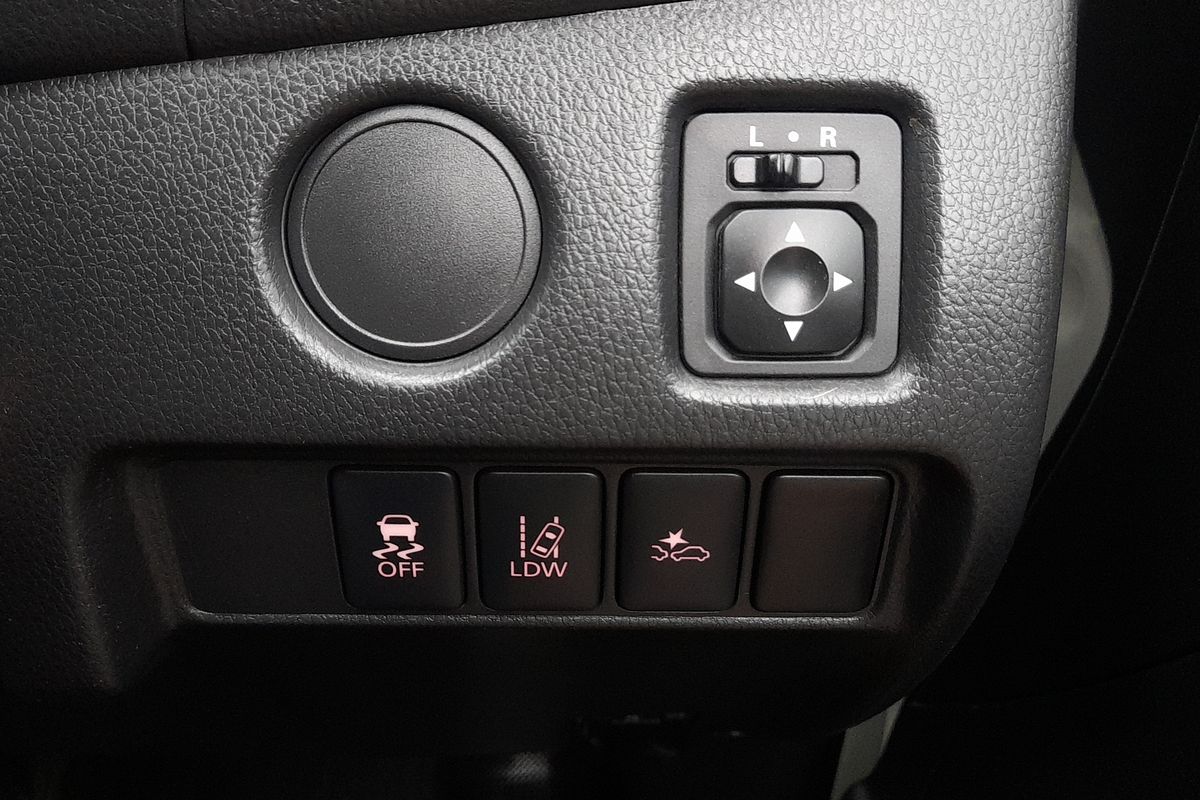 2022 Mitsubishi Triton GLX MR Rear Wheel Drive