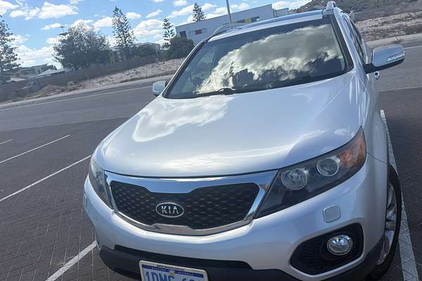 2010 Kia Sorento Platinum XM
