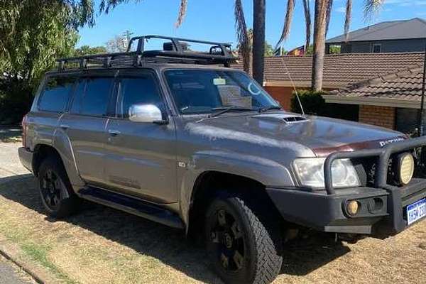 2009 Nissan Patrol ST GU 6
