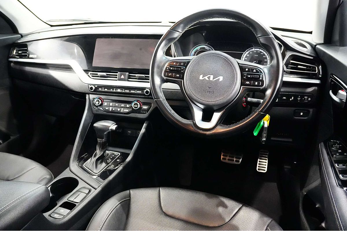 2021 Kia Niro Hybrid Sport DE