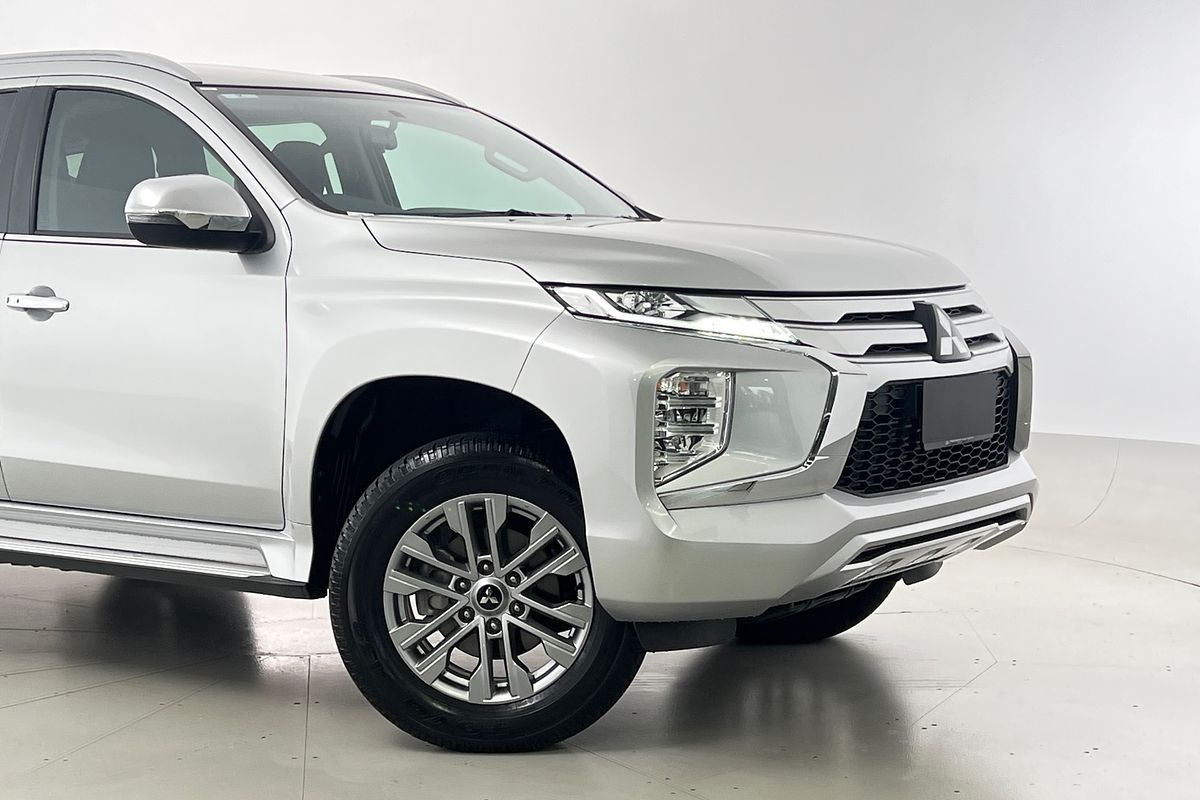 2022 Mitsubishi Pajero Sport GLX QF