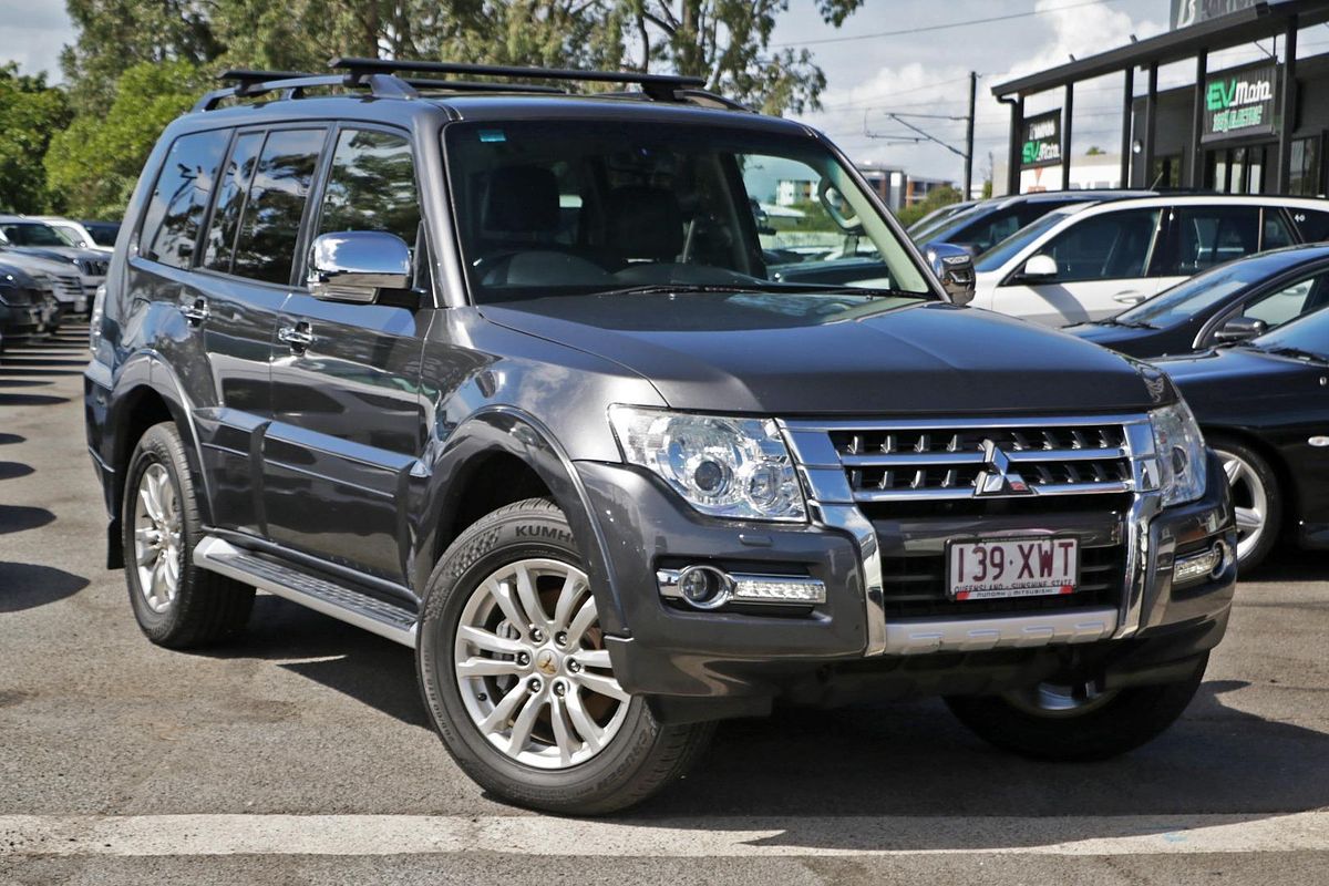 2017 Mitsubishi Pajero GLS NX