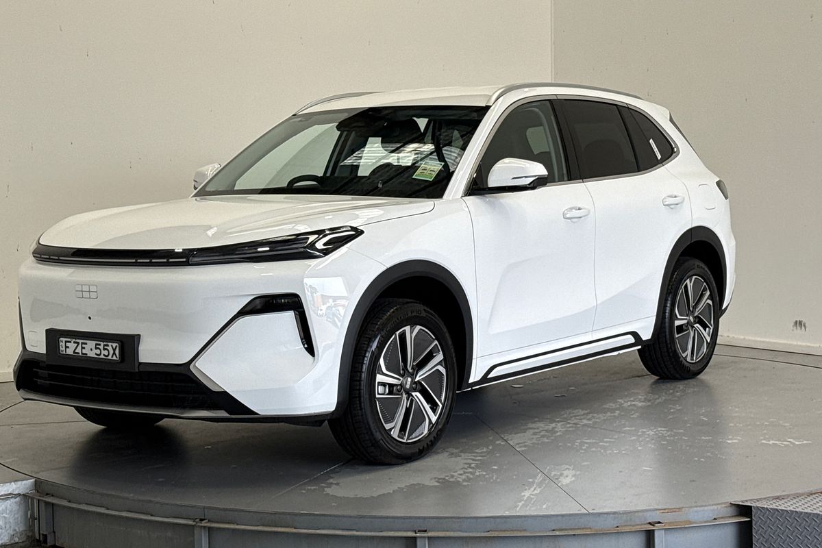 2025 Geely Starray EM-i Complete P145