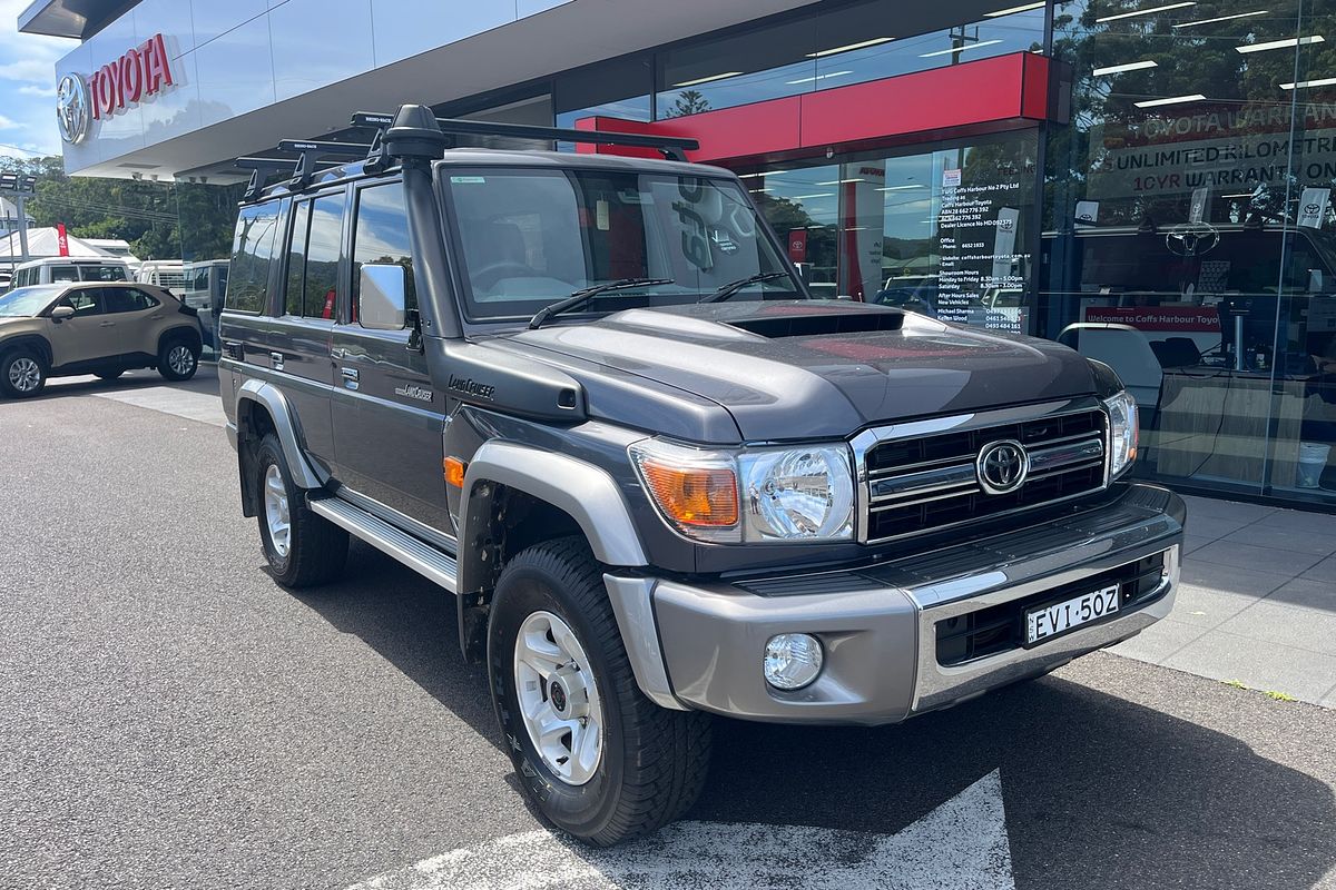 2022 Toyota Landcruiser GXL VDJ76R