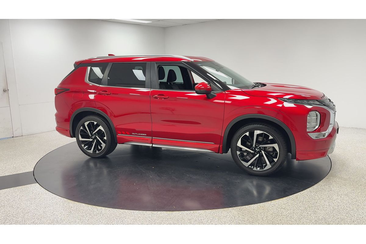 2022 Mitsubishi Outlander LS ZM