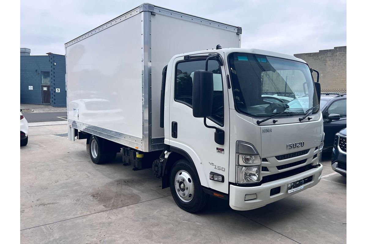 2022 Isuzu NNR 45-150 (MWB) VANPACK NH MY21 REAR WHEEL DRIVE