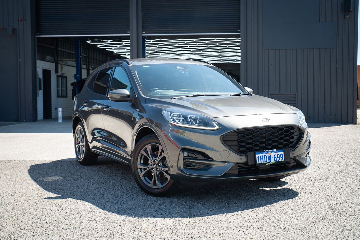 2020 Ford Escape ST-Line ZG