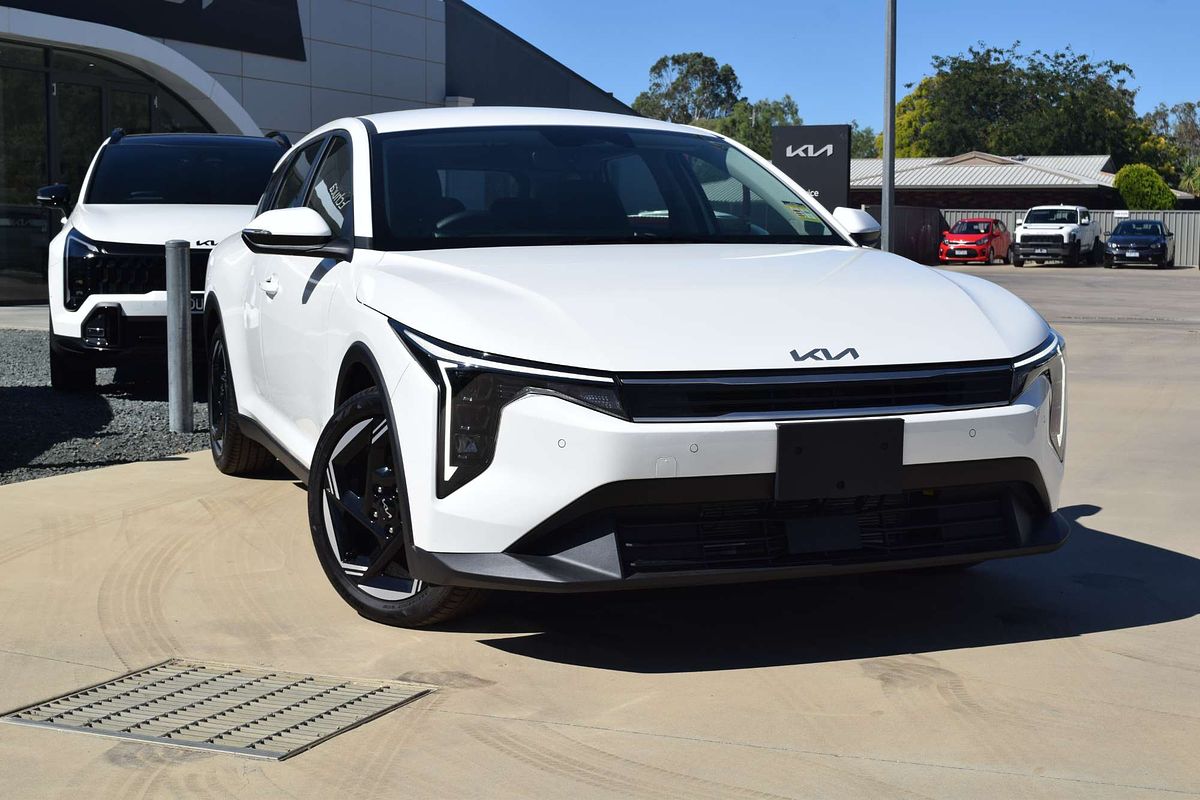 2025 Kia K4 Sport CL4m