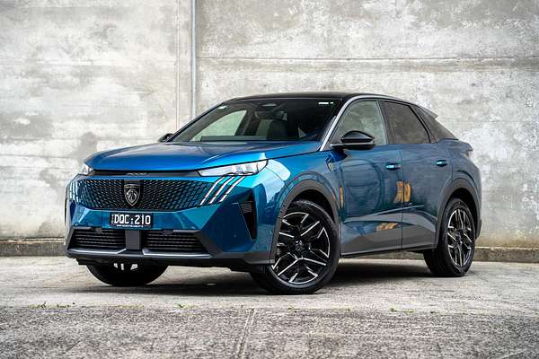 2025 Peugeot 3008 GT Premium Hybrid P64