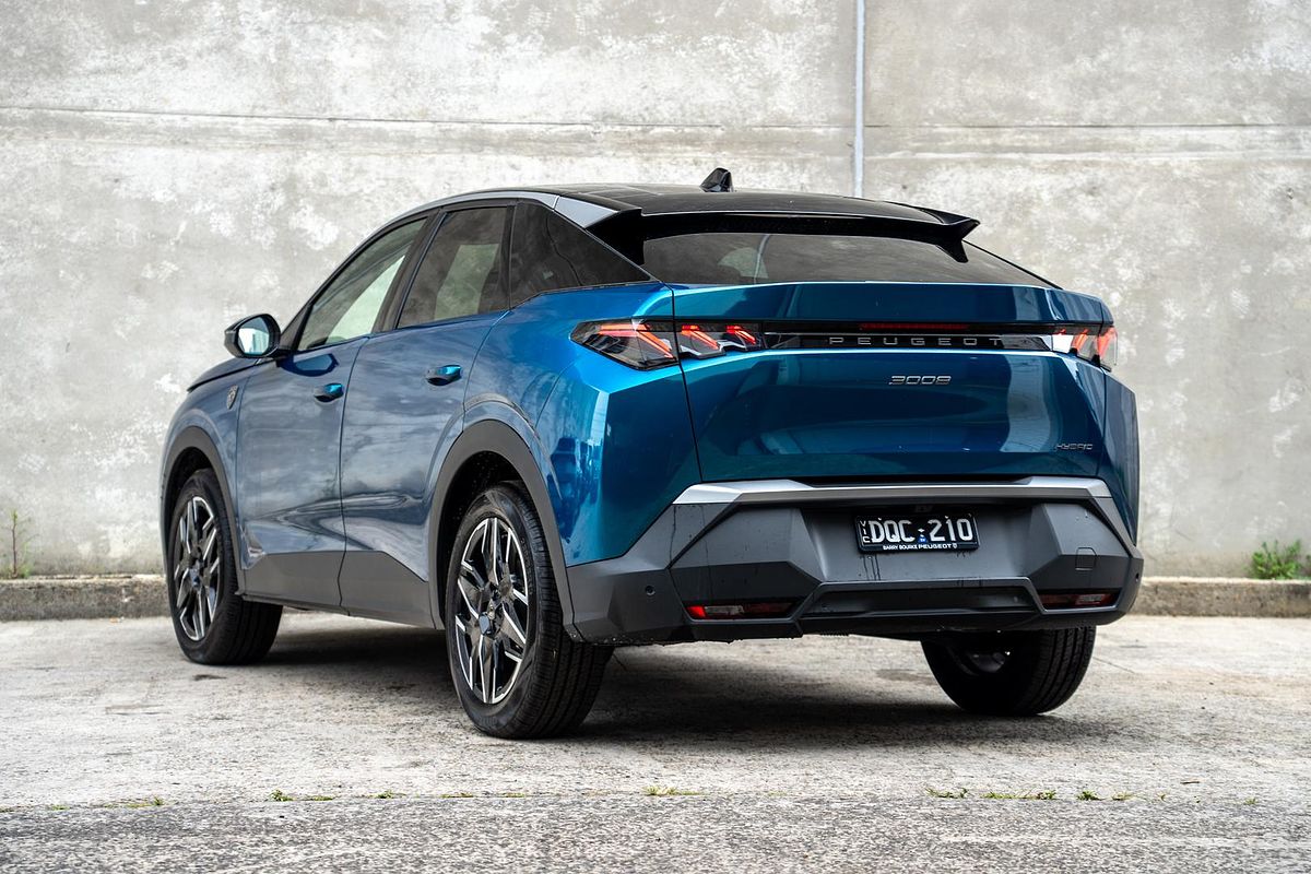 2025 Peugeot 3008 GT Premium Hybrid P64