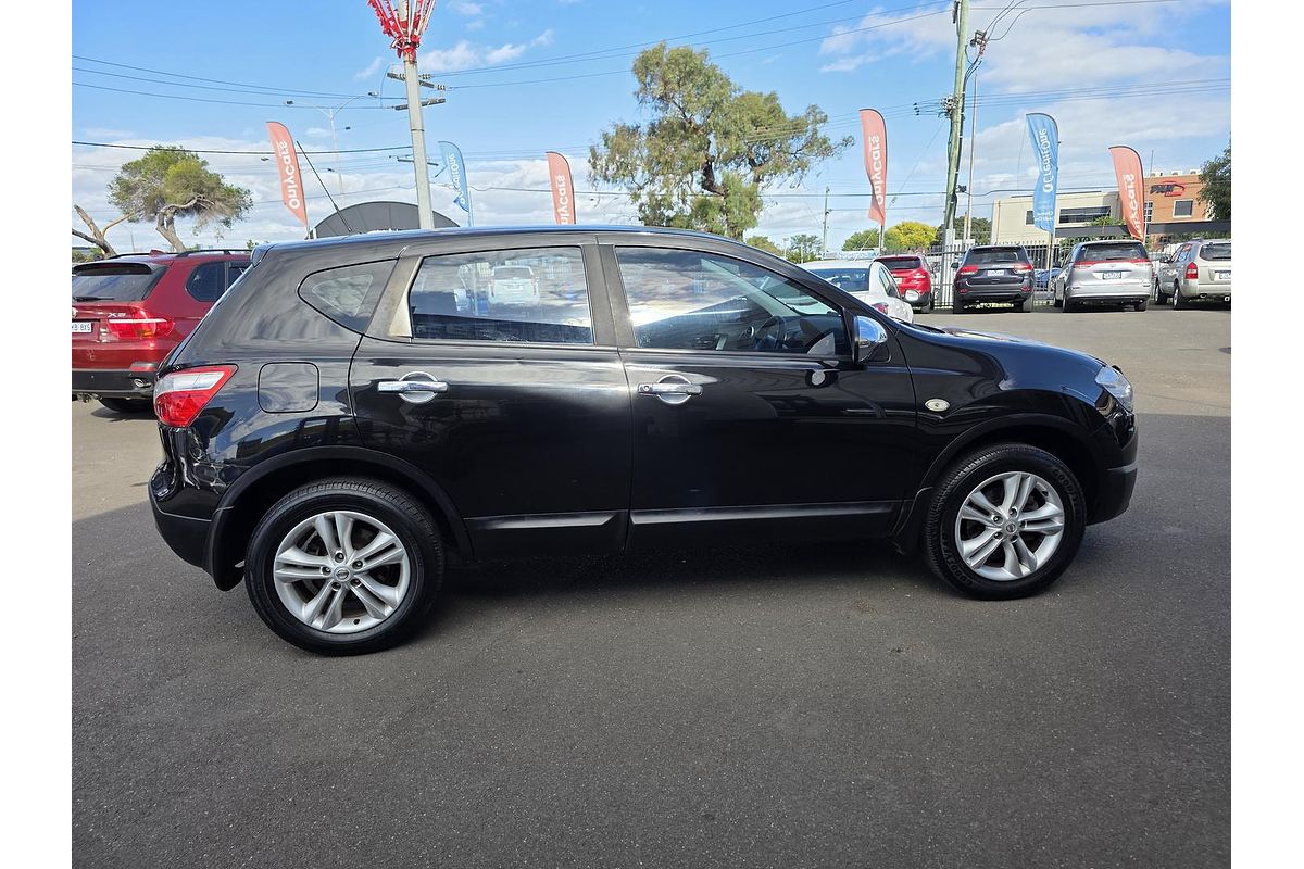 2013 Nissan Dualis ST J10 Series 4