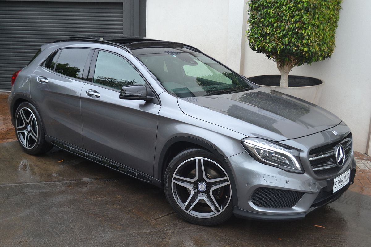 2015 Mercedes-Benz GLA-Class GLA250 X156