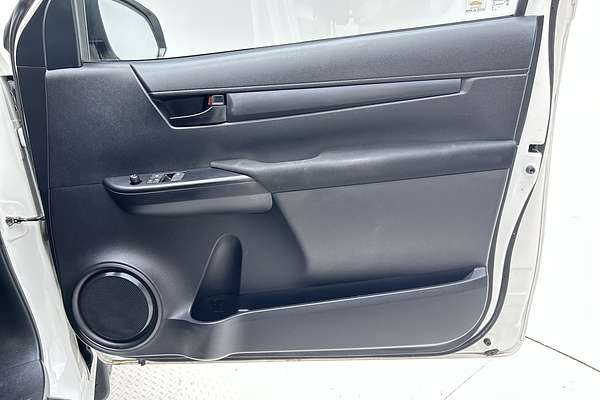 2020 Toyota Hilux Workmate TGN121R Rear Wheel Drive thumb-16