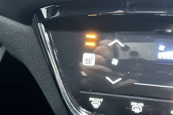 2018 Honda HR-V RS thumb-16