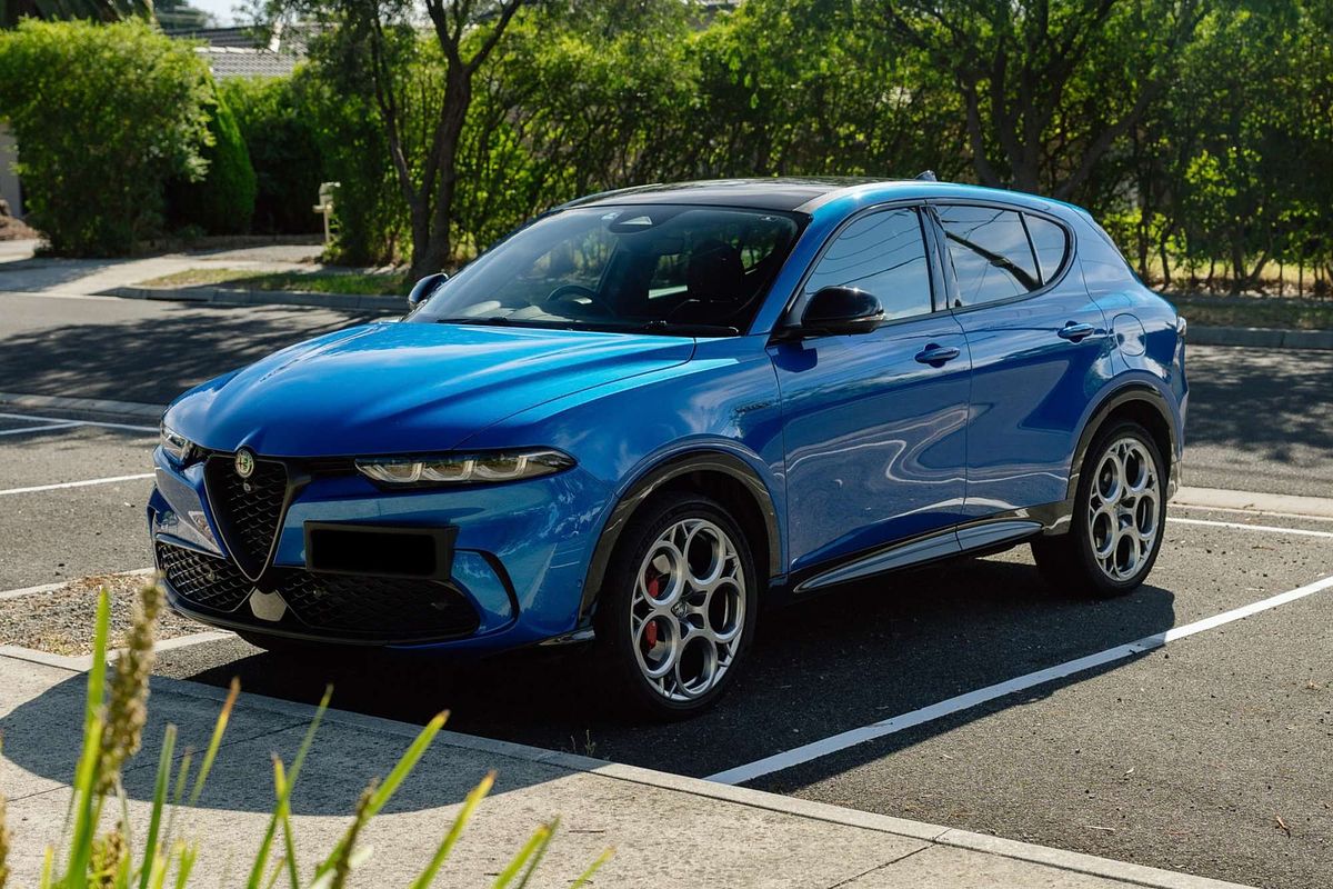 2023 Alfa Romeo Tonale Veloce Plug-In Hybrid