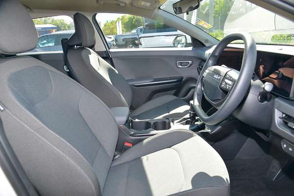 2025 Kia K4 S CL4m thumb-9